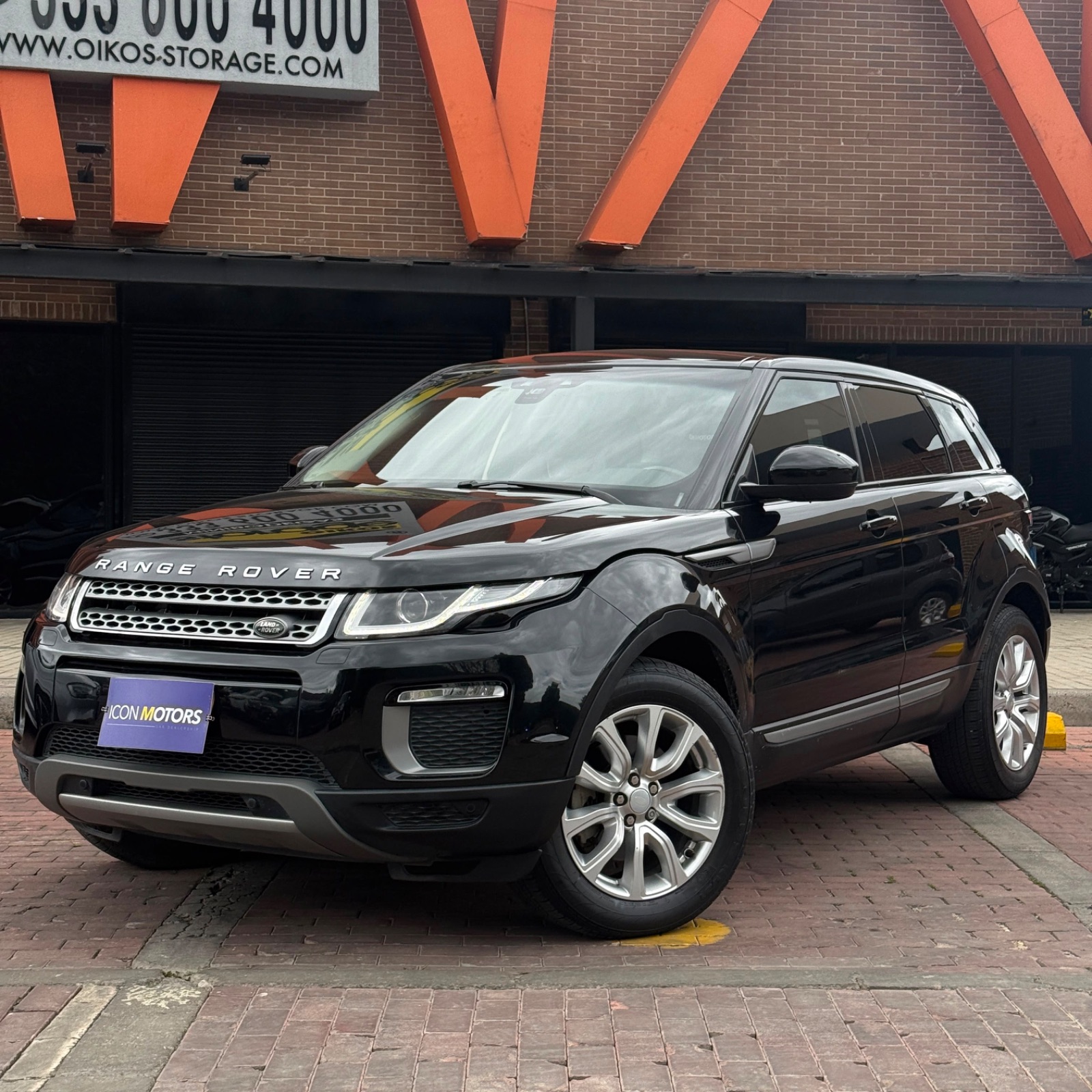 LAND ROVER