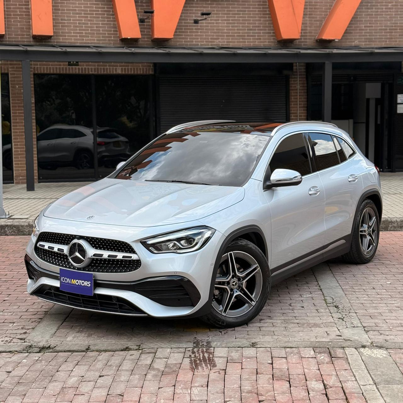 MERCEDES BENZ GLA200