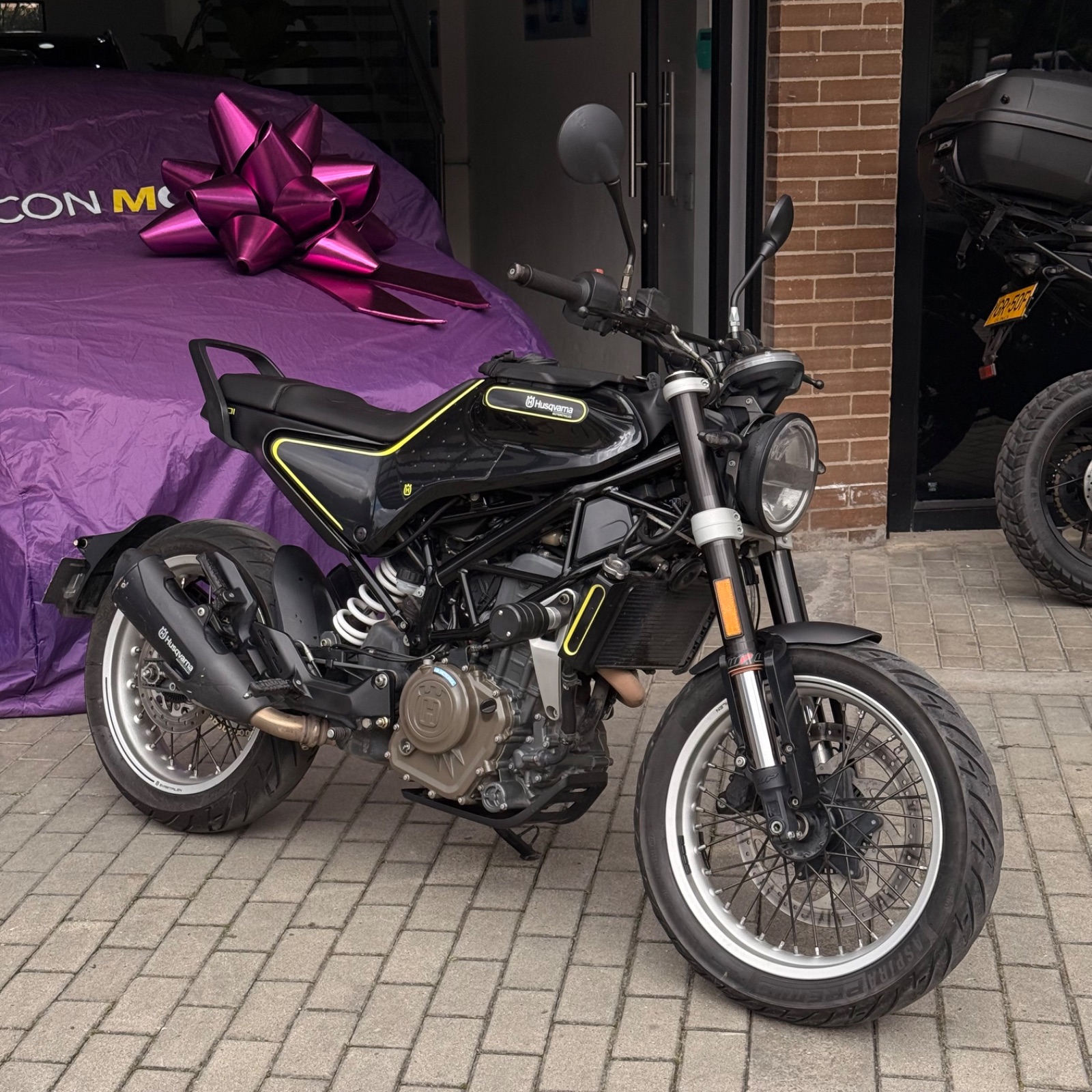 HUSQVARNA